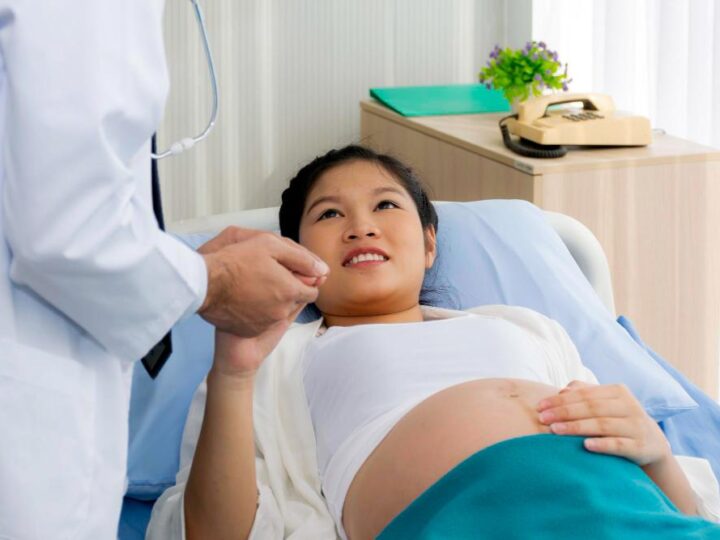 What kind of doctors do best endometriosis treatment in Singapore