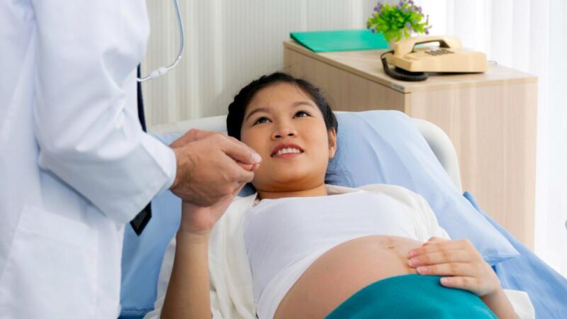 What kind of doctors do best endometriosis treatment in Singapore